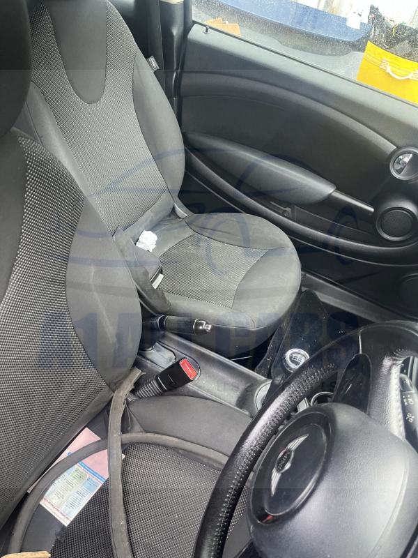 Mini Clubman One Mk2 2006-2015 1.6 Petrol 6 Speed Manual 5 Door Estate Cream Breaking for Parts