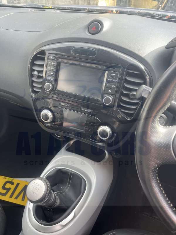 Nissan Juke Tekna DCI Mk1 FL F15 2014-2019 1.5 Diesel 6 Speed Manual 5 Door Hatchback Blue RBN Breaking for Parts