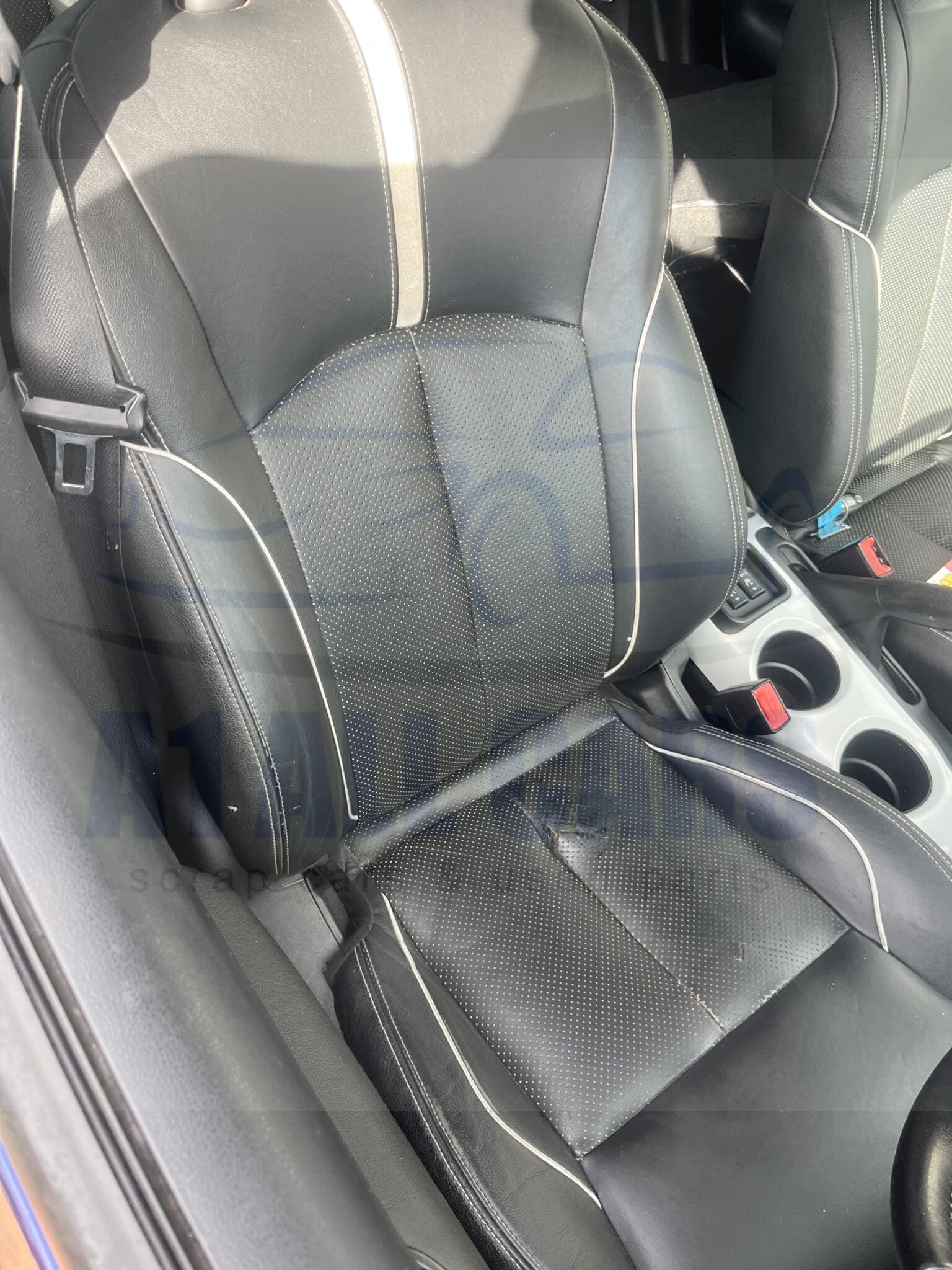 Nissan Juke Tekna DCI Mk1 FL F15 2014-2019 1.5 Diesel 6 Speed Manual 5 Door Hatchback Blue RBN Breaking for Parts