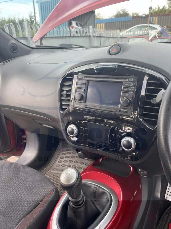Nissan Juke Acenta Sport DIG-T Mk1 F15 2010-2014 1.6 Petrol 6 Speed Manual 5 Door Hatchback Maroon NAH Breaking for Parts