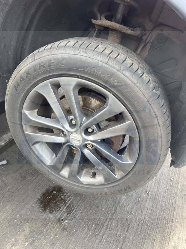 Nissan Juke Acenta Sport DIG-T Mk1 F15 2010-2014 1.6 Petrol 6 Speed Manual 5 Door Hatchback Maroon NAH Breaking for Parts