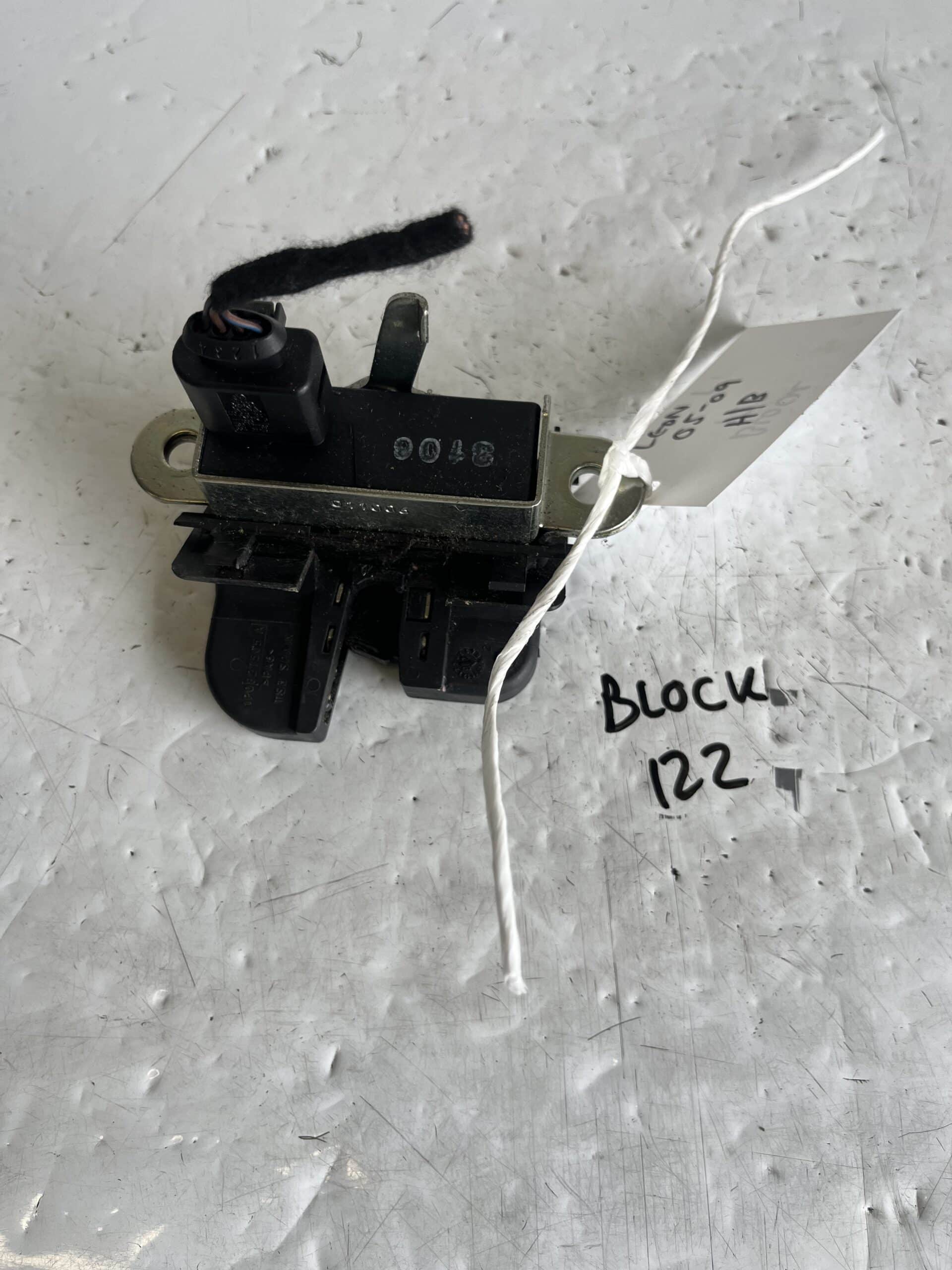 Seat Leon 2005-2012 Tailgate Locking mechanism – 1P0827505A