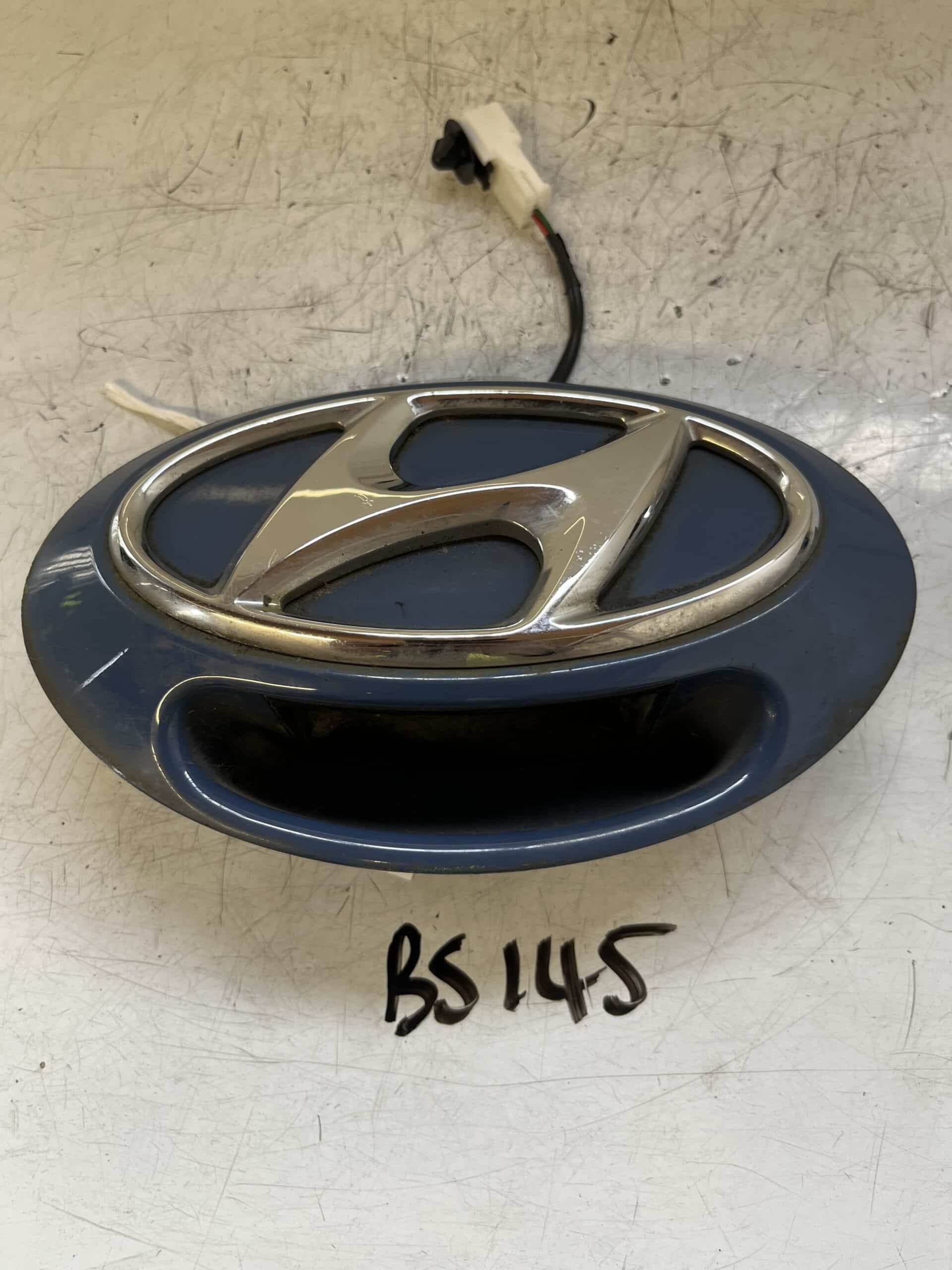 Hyundai i10 2014-2019 MK2 Hatchback Tailgate Release Switch And Badge – Blue X3U Colour Code