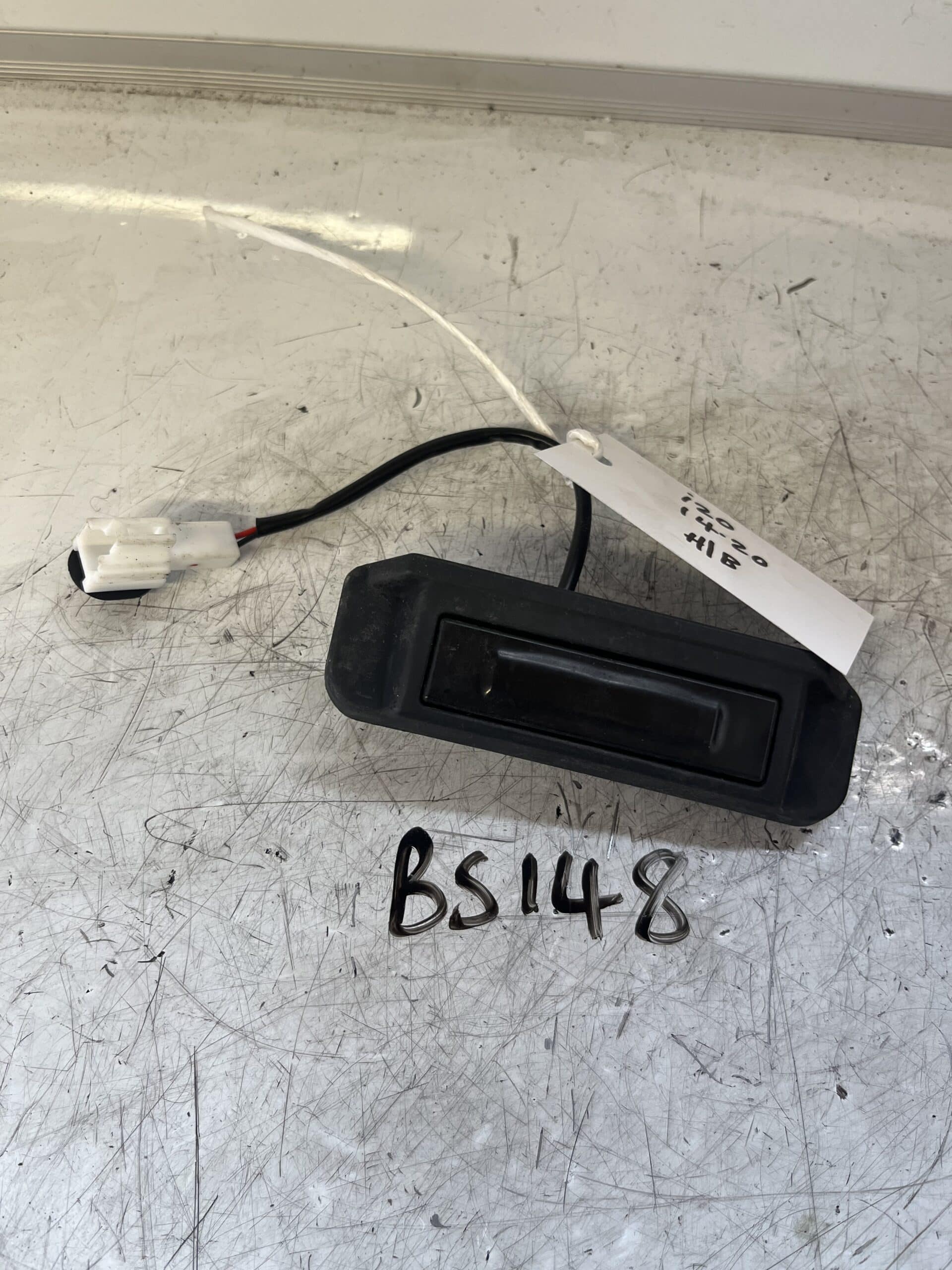 Hyundai I20 2014-2020 MK2 Hatchback Tailgate Release Switch