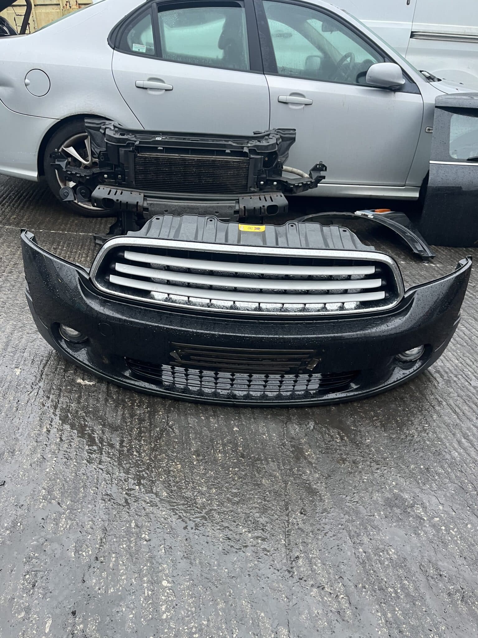 Mini Countryman 2010-2016 Front Bumper with Fogs – Black