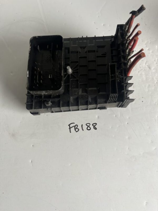 Volkswagen Golf / Skoda Octavia 2008-2012 Fuse Box – 1K0937125C