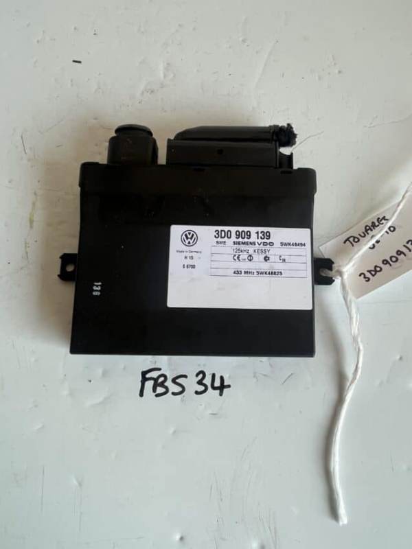 Volkswagen Touareg 2002-2010 Keyless Control Module – 3D0909139