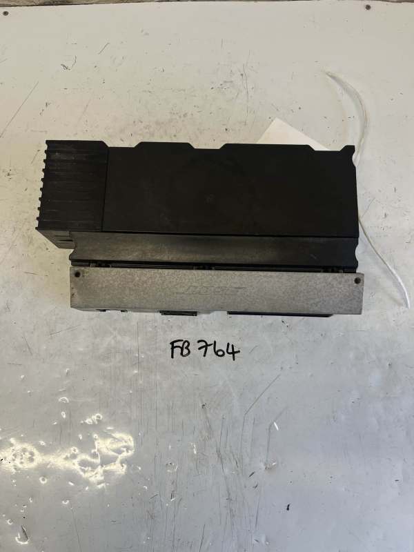 Audi Q7 2006-2010 Radio AMP / Amplifier BOSE – 4L0035223D