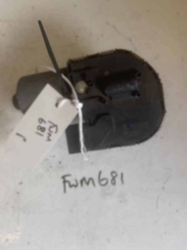 Volkswagen Caddy / Touran 2010-2015 Front Wiper Motor – 1T2955119A