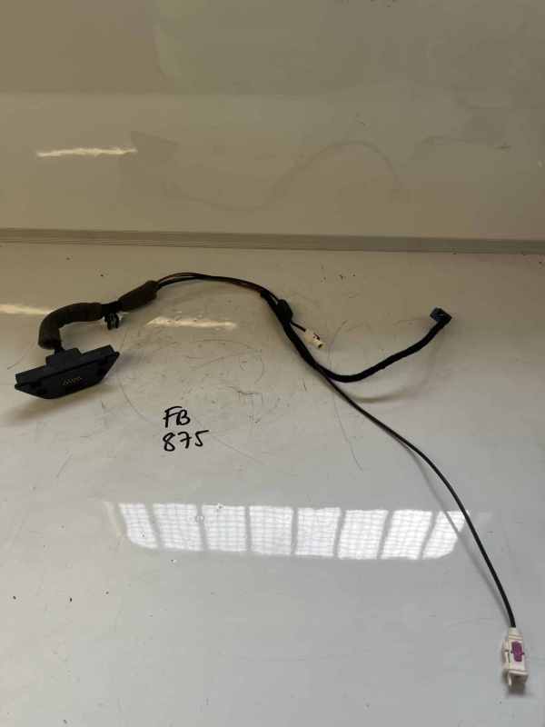 Volkswagen Up / Skoda Citigo 2012-2017 Sat Nav Holder / Harness – 1S0035935A