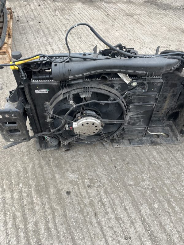 Ford Fiesta 2017-2022 1.1 ( 1084CC ) Petrol Front Panel , Crash Bar And Radiator Pack With AC
