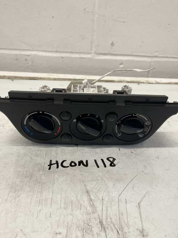 Suzuki Swift 2005-2010 Heater Control Panel – AC Type