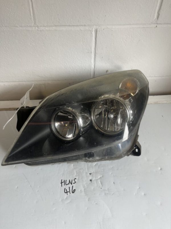 Vauxhall Astra 2004-2010 Coupe / Hatchback Near Side Headlamp – Black Fascia – 24451030GU