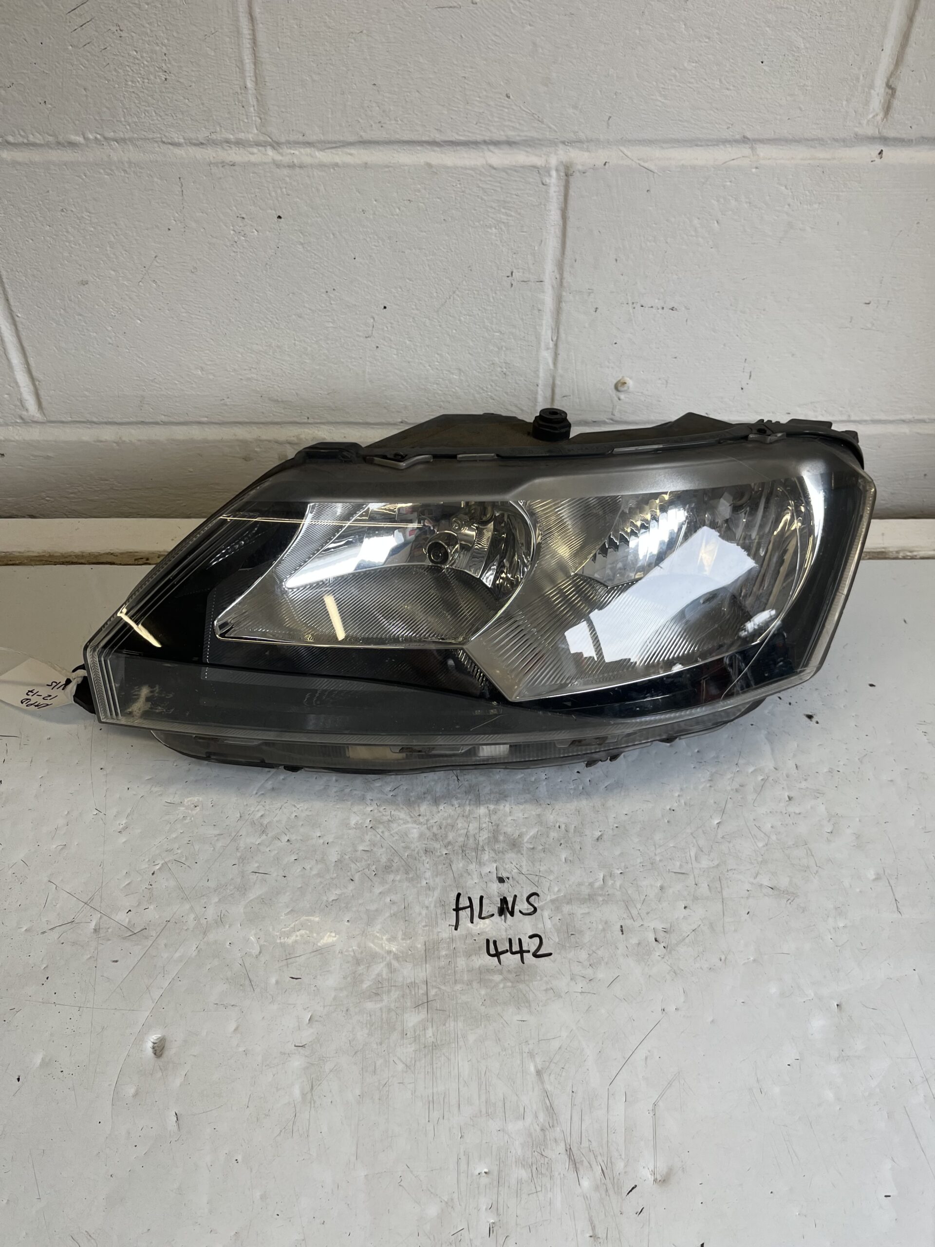 Skoda Rapid 2012-2017 Near Side Headlamp – 5JC941017