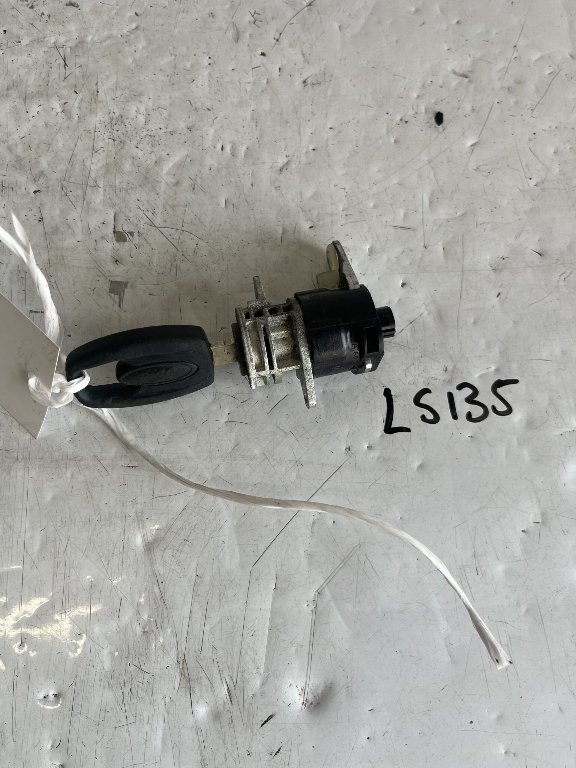 Ford Ka 2009-2016 Hatchback – Tailgate Lock and key