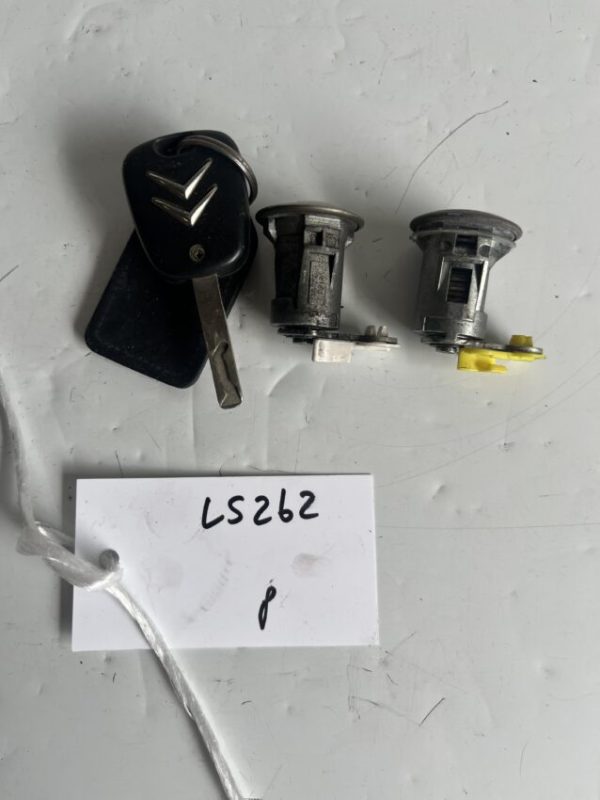 Peugeot 107 / Citreon C1 / Toyota Aygo 2005-2012 Hatchback Door Lock Barrels And Key
