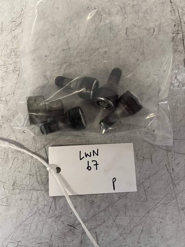 Ford Ka 2009-2016 Hatchback Locking Wheel Nut Kit – 4 Studs And Key