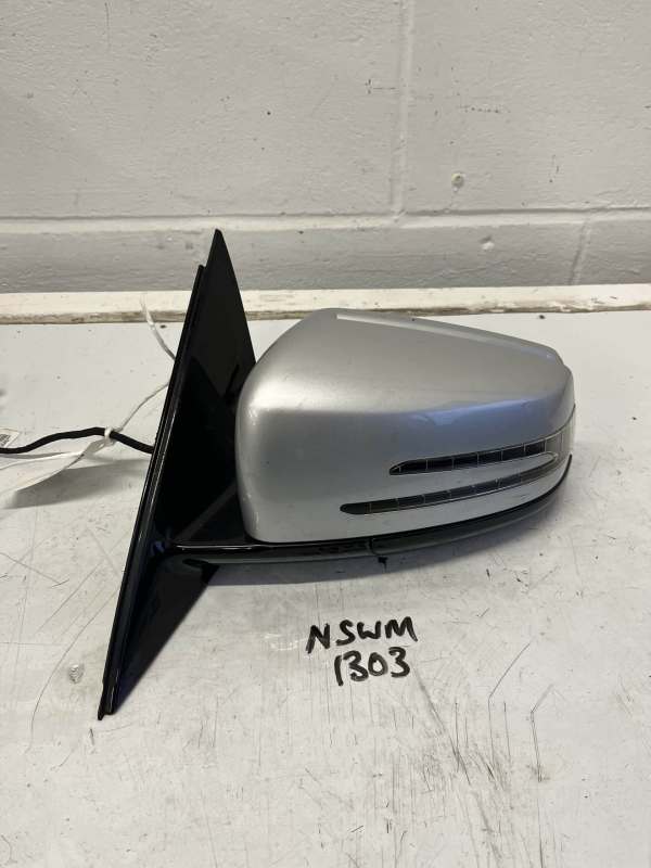 Mercedes E Class 2009-2012 Near Side Electric Door Mirror – Silver 775 ( Power Fold )