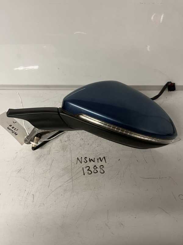 Volkswagen Golf 2012-2017 Hatchback Near Side Electric Door Mirror – Blue LA5J Colour Code
