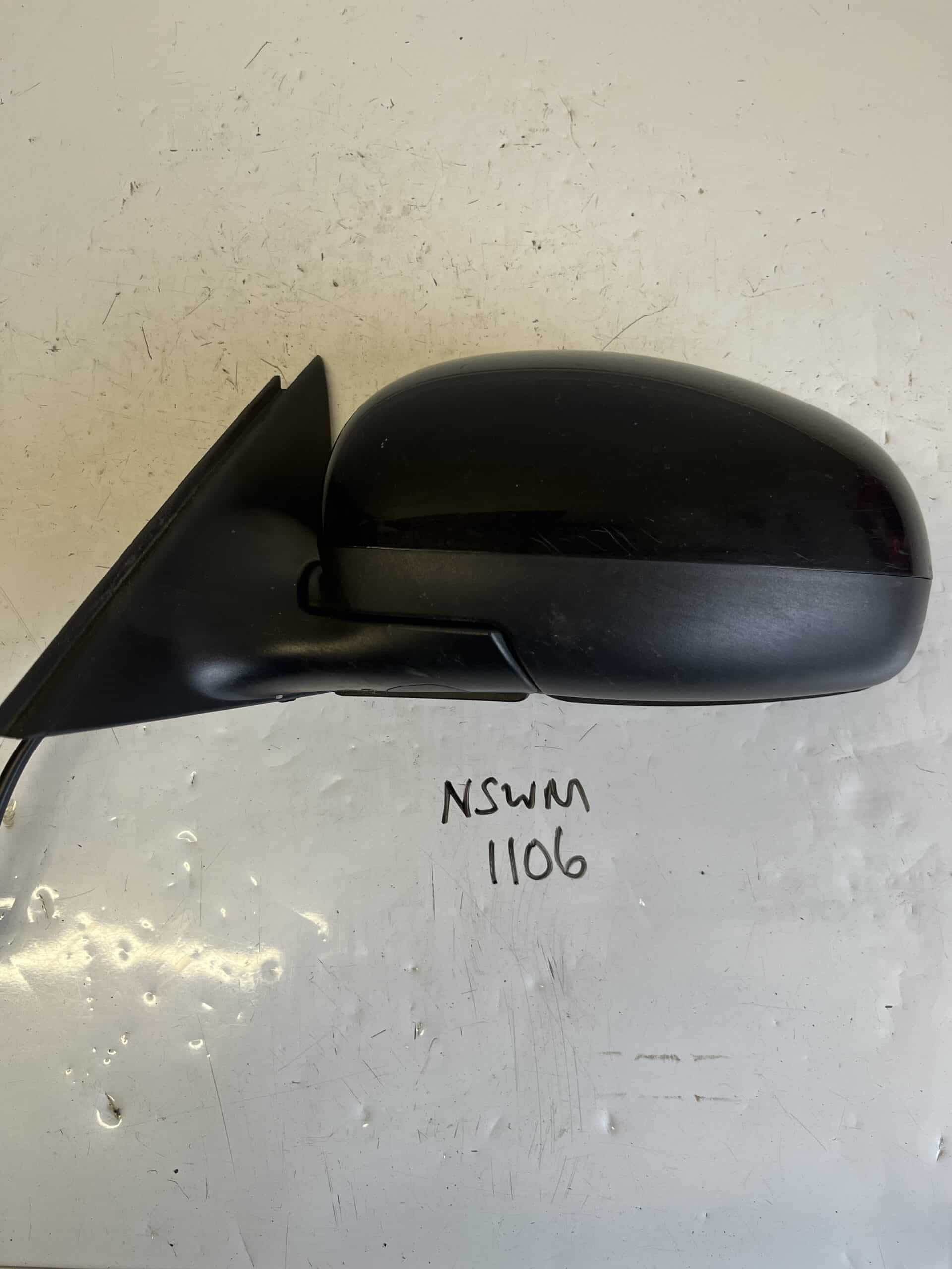 Skoda Fabia 2007-2014 Hatchback / Estate Near Side Electric Door Mirror – Black LF9R