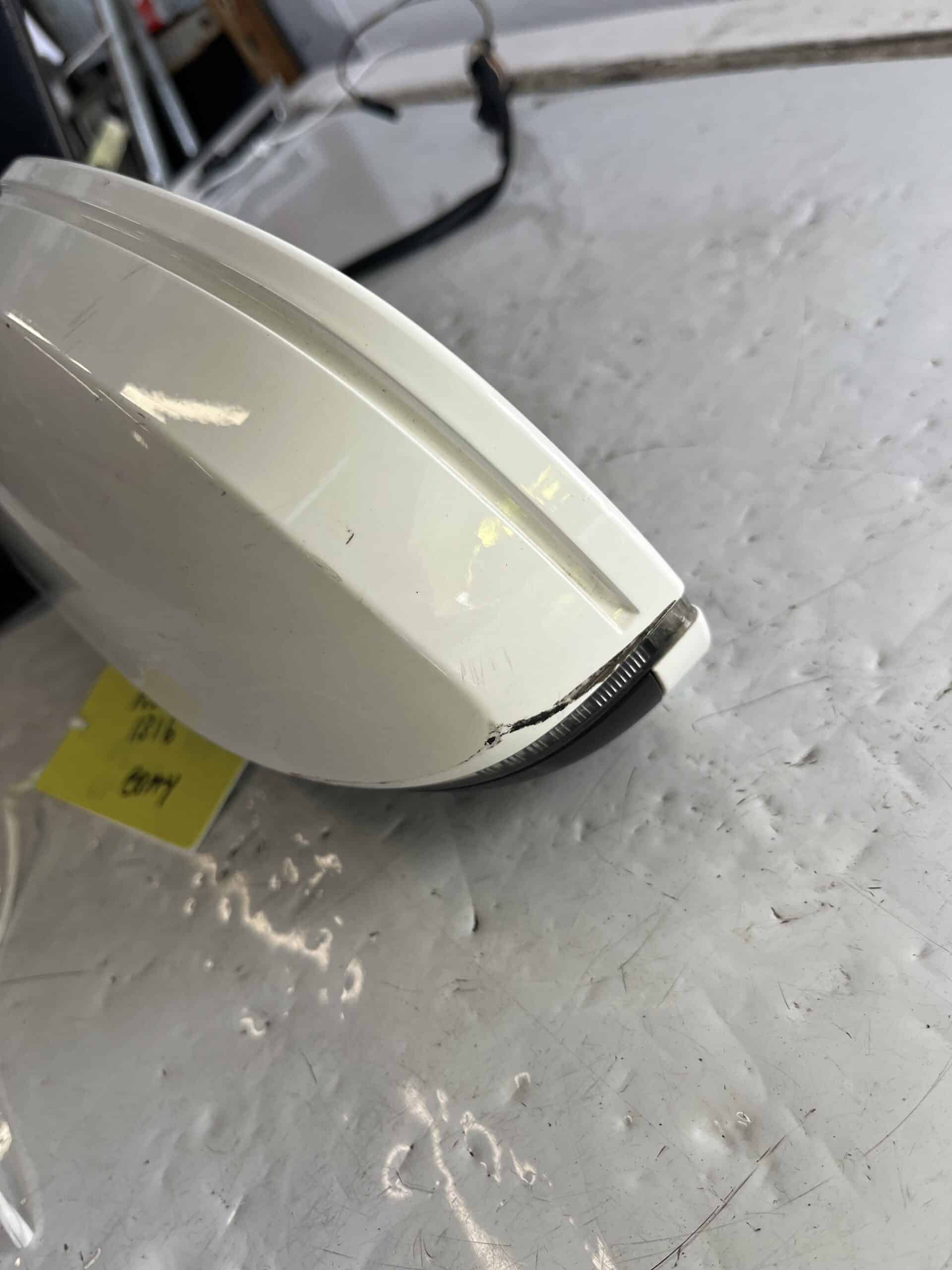 Audi A4 2008-2012 Saloon / Estate Near Side Electric Door Mirror – White LY9C ( Few Scratches See Pics )