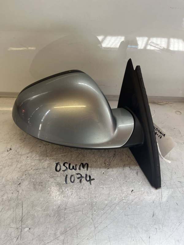 Vauxhall Insignia 2009-2017 Hatchback / Estate Off Side Electric Door Mirror – Silver Z179