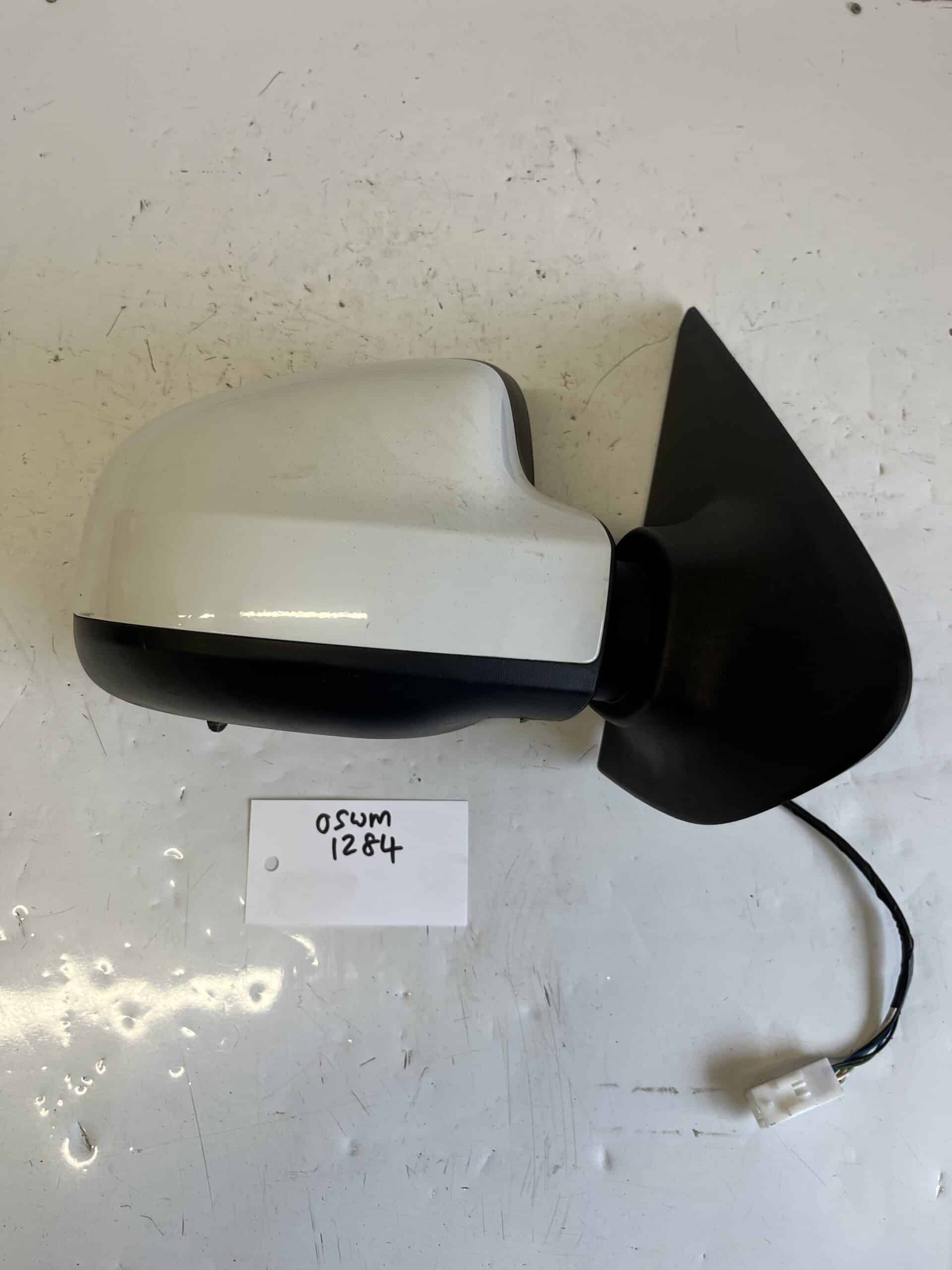 Dacia Sandero 2012-2016 Off Side Electric Door Mirror – White ( 7 Wires Plug )