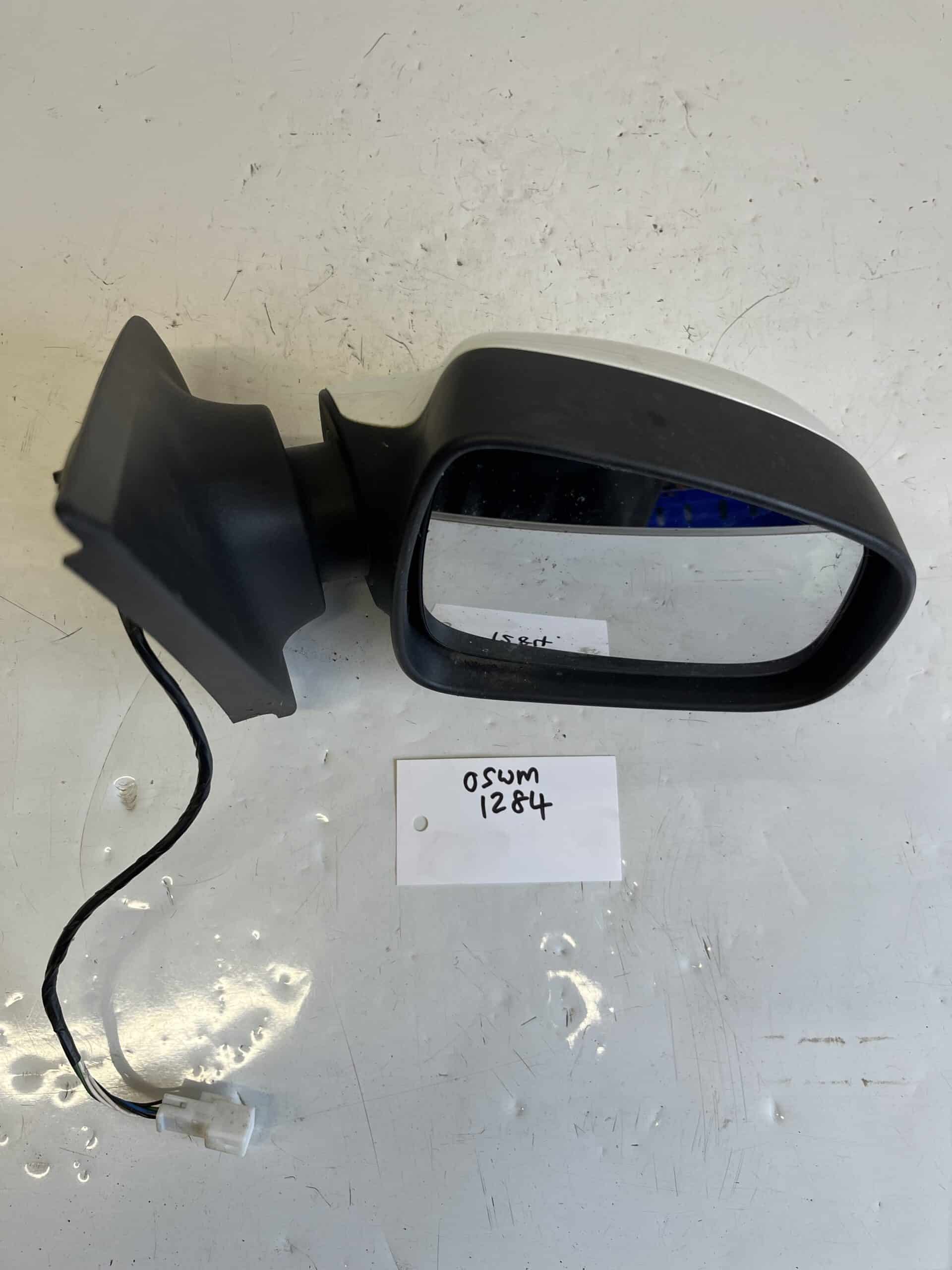 Dacia Sandero 2012-2016 Off Side Electric Door Mirror – White ( 7 Wires Plug )