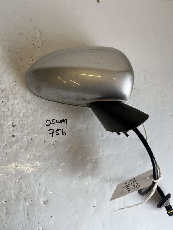 Vauxhall Corsa 2006-2014 Off Side Electric Door Mirror – Silver Z157