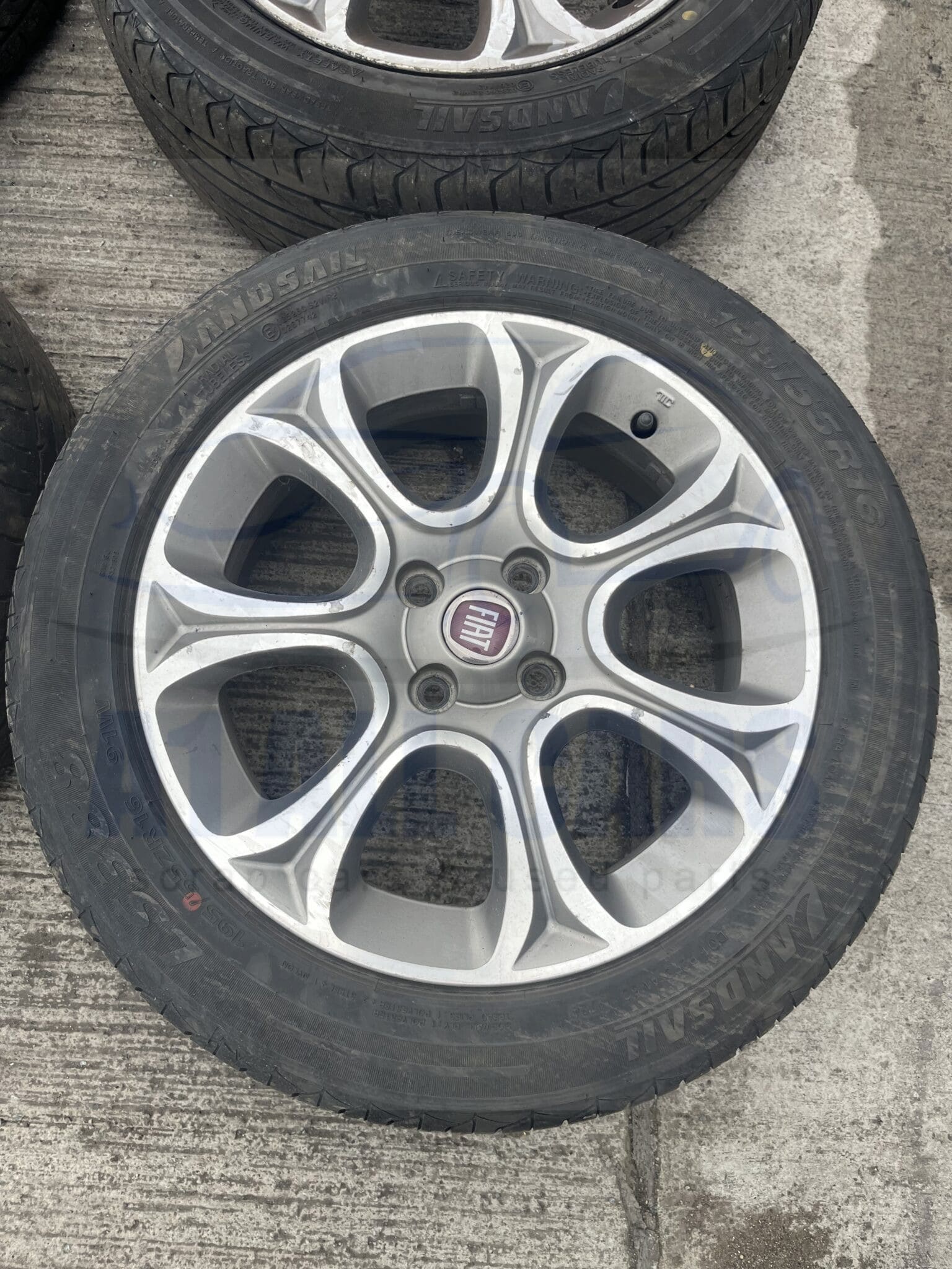 Fiat Punto 2006-2014 Single 16″ Alloy Wheel And Tyre – 195/55/16