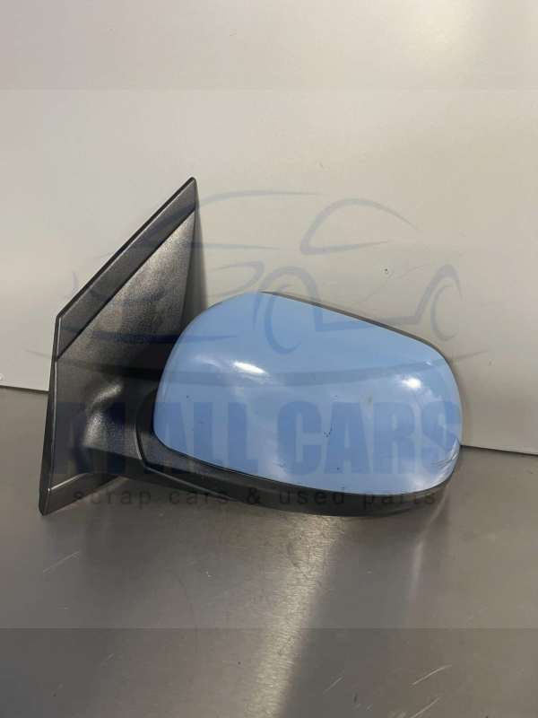 Kia Picanto 2011-2015 Hatchback Near Side Manual Door Mirror  – Blue ABB ( Scratch On Cover )