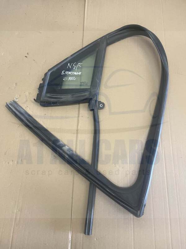 KIA Sportage 2021> MK5 5 Door Hatchback Near Side Front 1/4 Glass