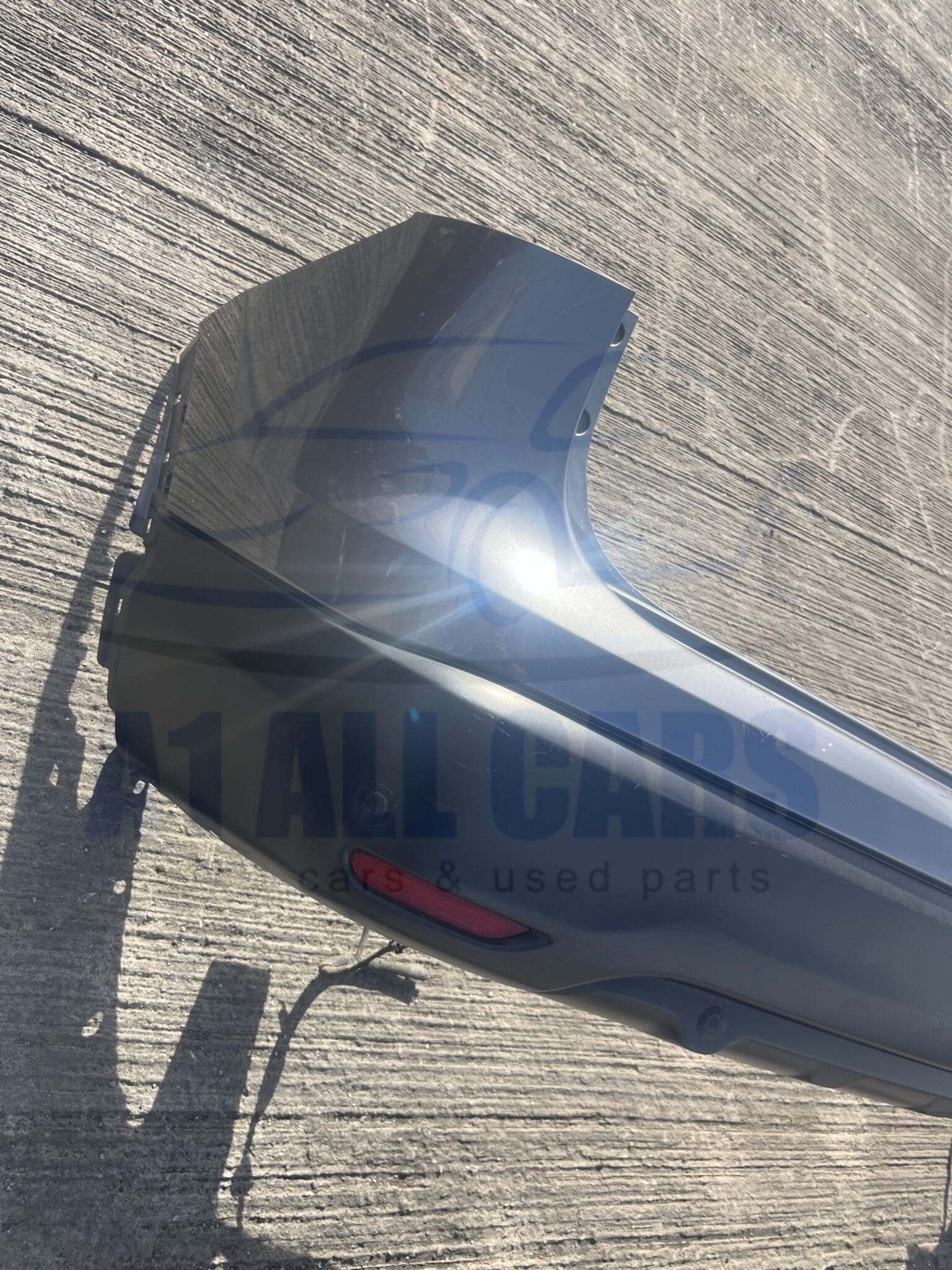 Nissan Qashqai 2013-2017 5 Door Hatchback Rear Bumper With Sensors – Grey KAD Colour Code