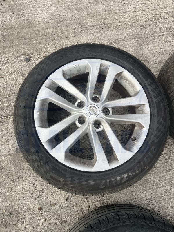 Nissan Juke 2010-2019 Full Set Of 17″ Alloy Wheels With Tyres – 215/55/17
