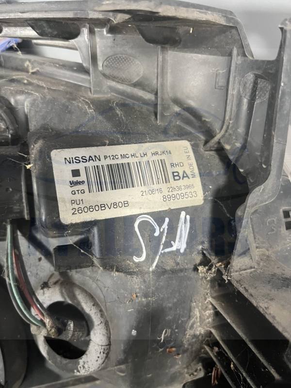 Nissan Juke 2014-2019 MK1 FL Near Side Headlamp – 26060BV80B ( 1 Broken Bracket See Pics )