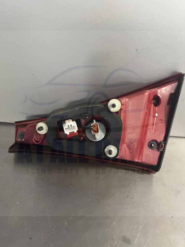 Hyundai i20 2020-2025 Hatchback Near Side Taillamp From Tailgate – 92403-Q0000