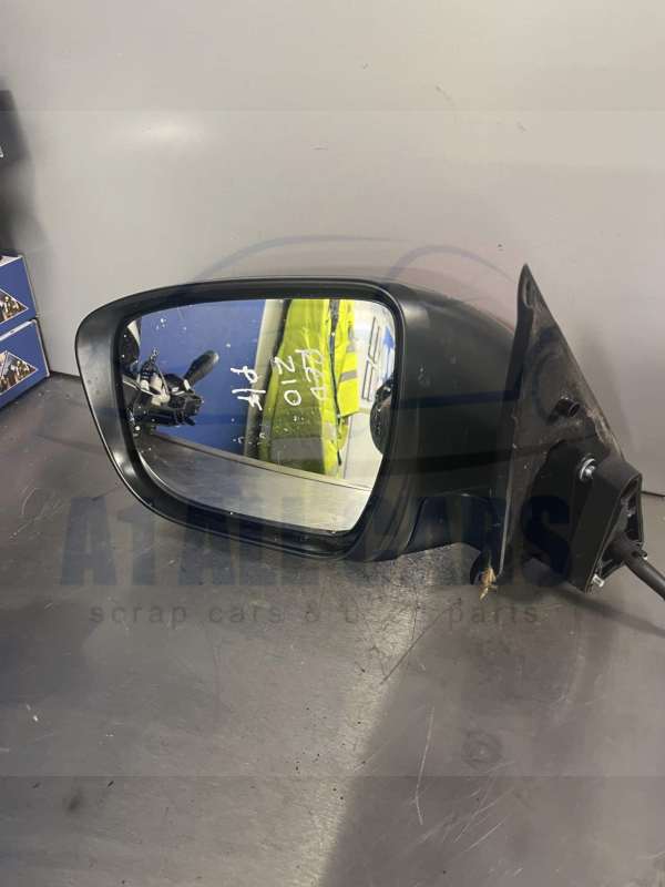 Nissan Juke 2014-2019 Near Side Electric Door Mirror – Red Z10 Colour Code ( Power Fold )