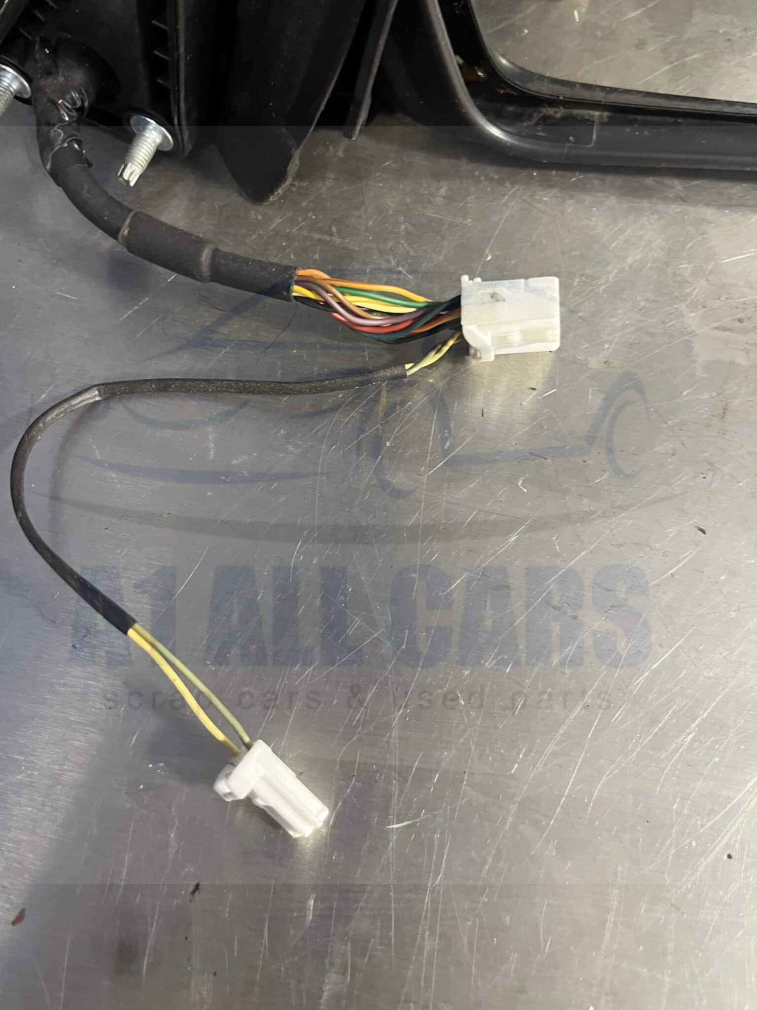 Nissan Juke 2014-2019 Off Side Electric Door Mirror – Blue RBN Colour Code ( Camera And Power Fold )