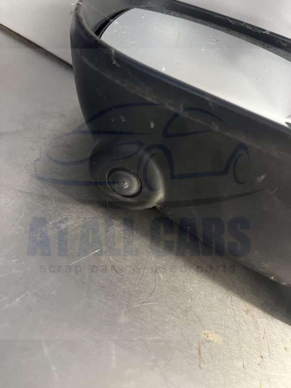 Nissan Juke 2014-2019 Near Side Electric Door Mirror – Blue RBN Colour Code ( Camera And Power Fold )