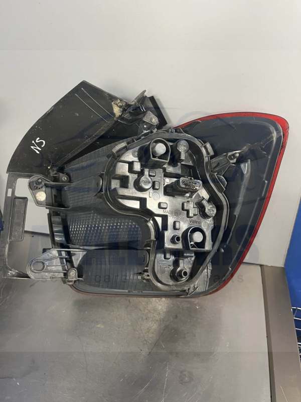 BMW 1 Series 2011-2015 5 Door Hatchback Near Side Taillamp