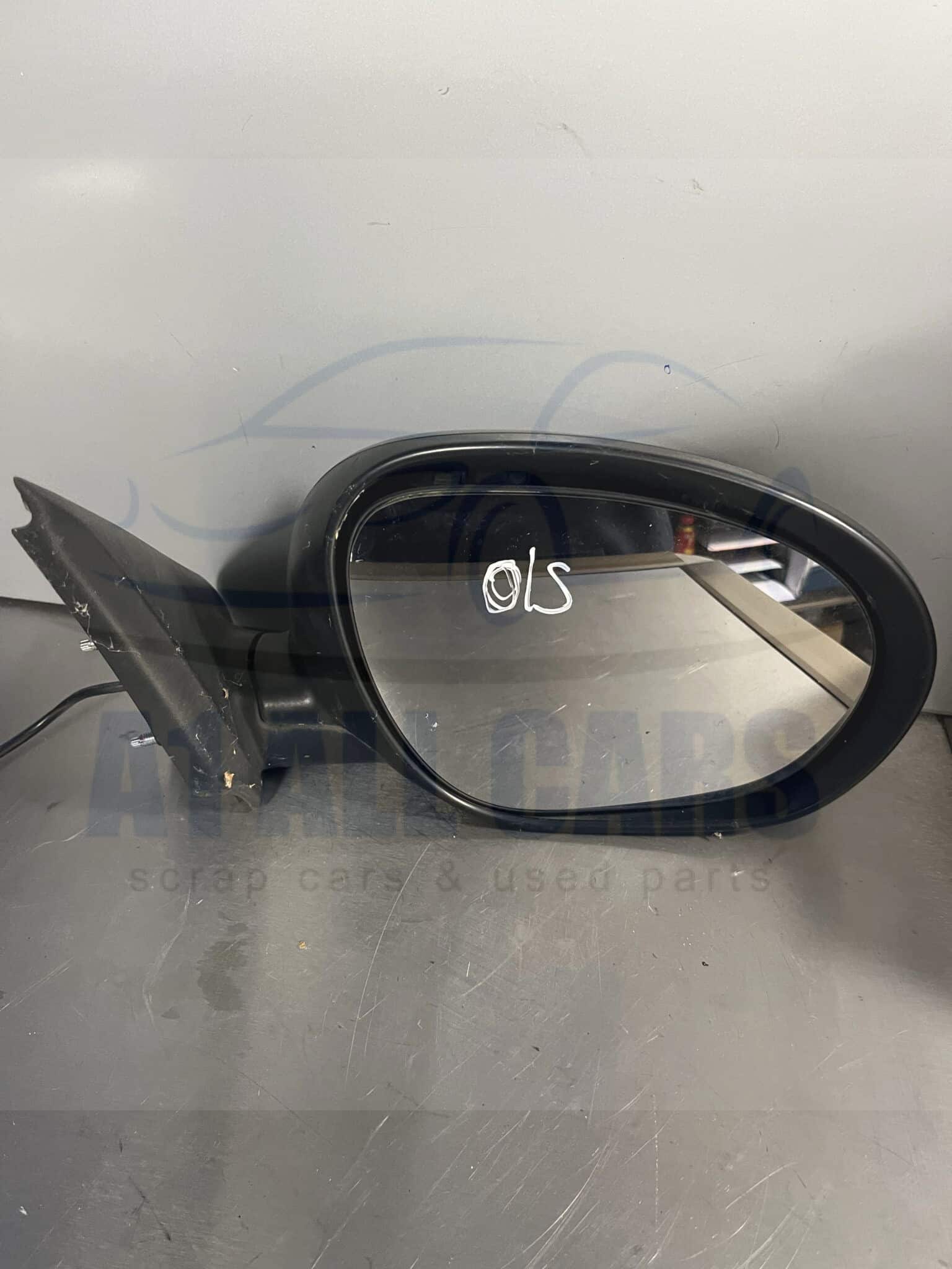 Nissan Juke 2010-2014 Hatchback Off Side Electric Door Mirror – Black Plastic