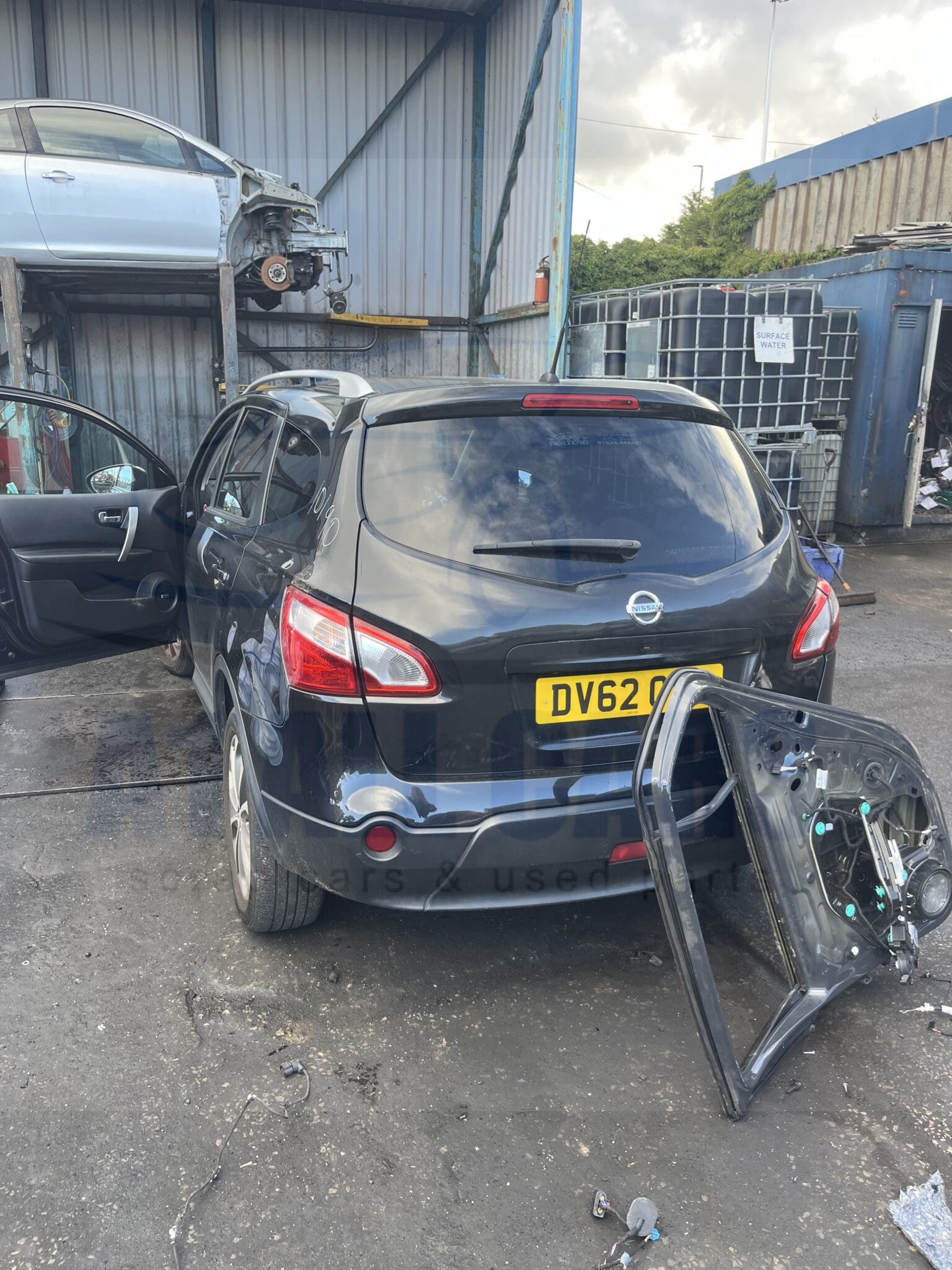Nissan Qashqai 2010-2013 MK1 F/L 1.6 Diesel Manual Black Breaking For Parts