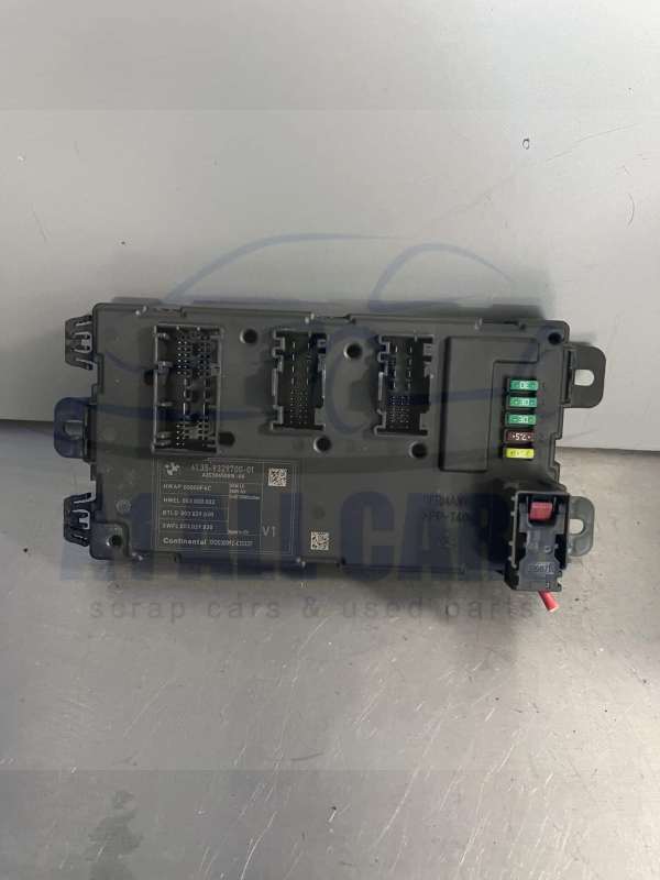 BMW 1 Series 2011-2015 Fuse Box – 9329700-01