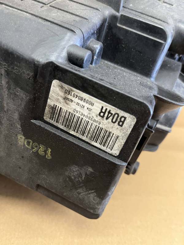 KIA Ceed 2012-2015 Off Side Headlamp – 92102-A2040