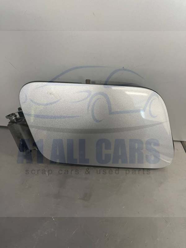 Vauxhall Grandland 2017-2021 Hatchback Fuel Filler Flap – Grey KCAC Colour Code