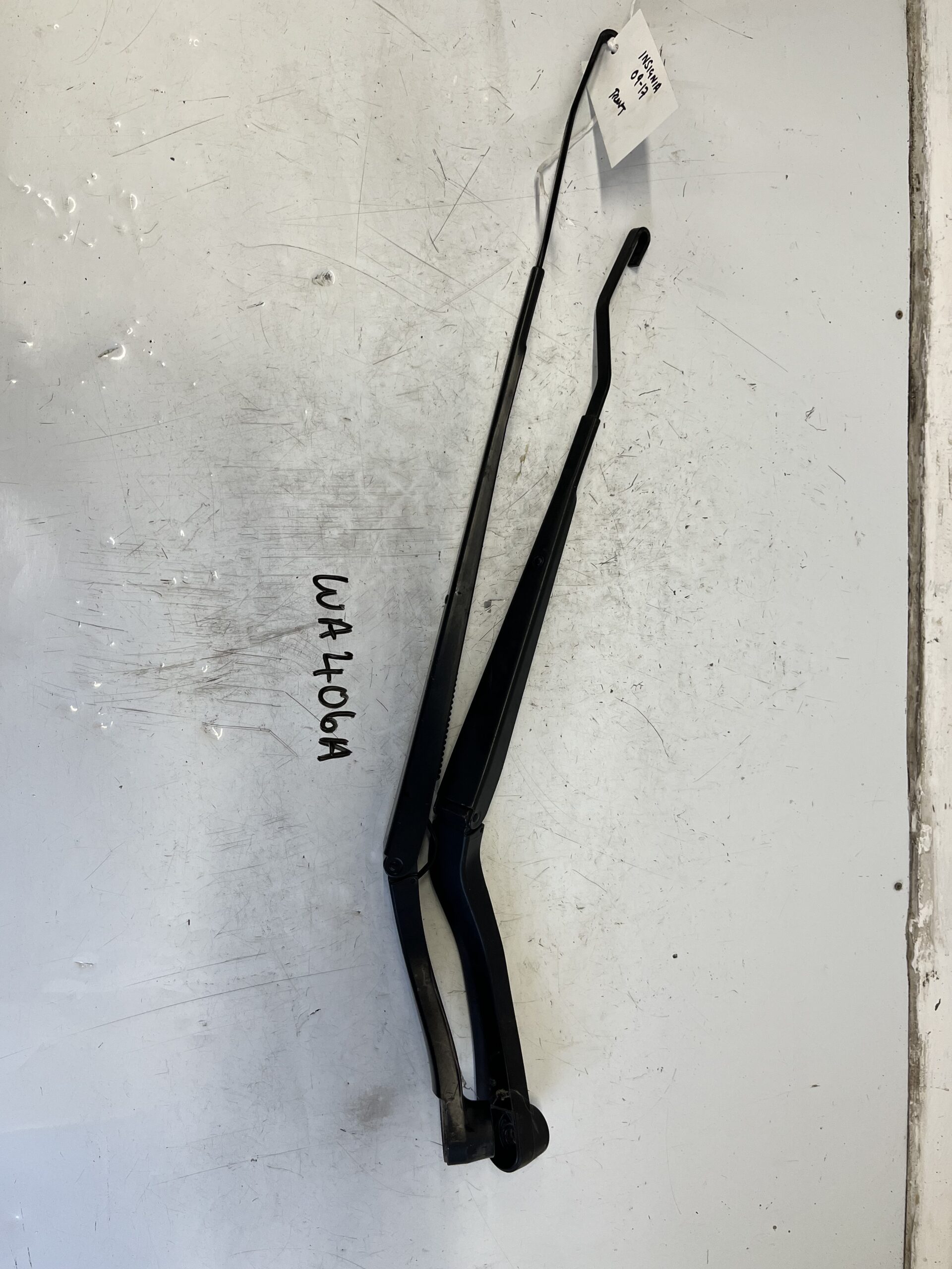 Vauxhall Insignia 2009-2017 Front Wiper Arms – Pair
