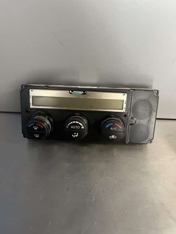 Nissan Navara 2005-2015 Climate Heater Control Panel – 27500EB56C