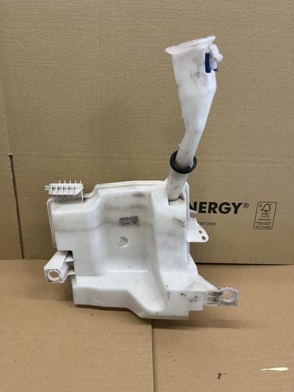 Ford Focus 2011-2018 MK3 Windscreen Washer Bottle – BV6117B613C