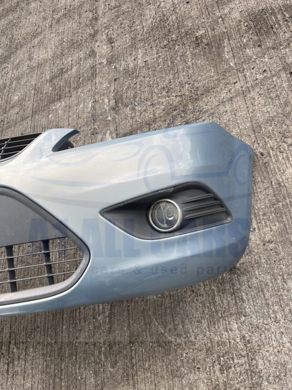 Ford Focus 2008-2011 Front Bumper With Fogs – Blue M8 Colour Code