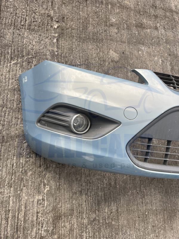 Ford Focus 2008-2011 Front Bumper With Fogs – Blue M8 Colour Code